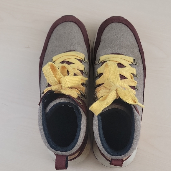 Merrell Sporty Boots - Picture 7 of 11